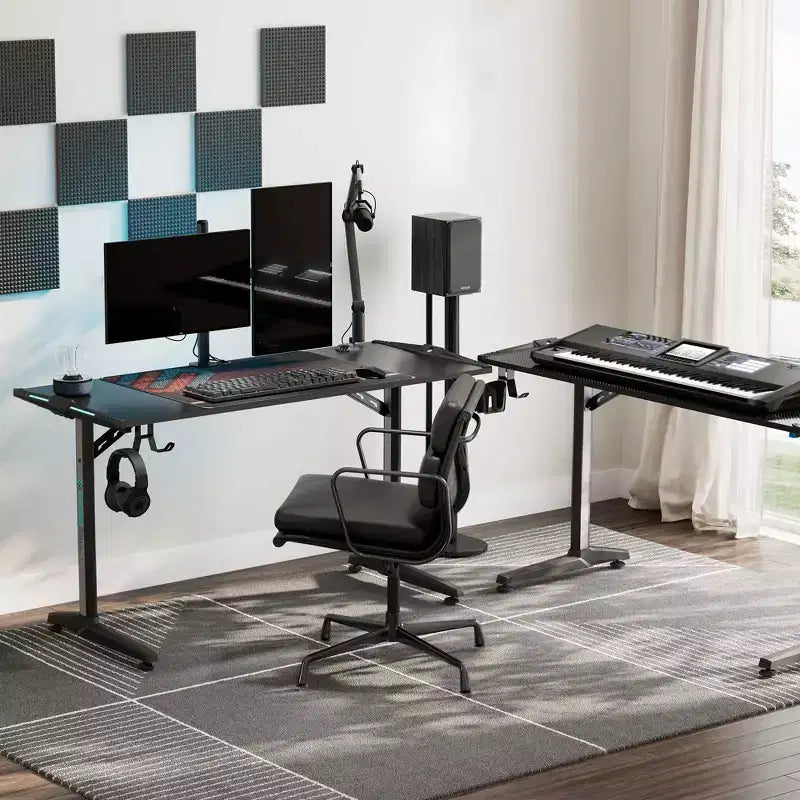 Scrivania da gioco a L con accessori integrati – 58,27"P x 23,62"L x 31,22"A, nera