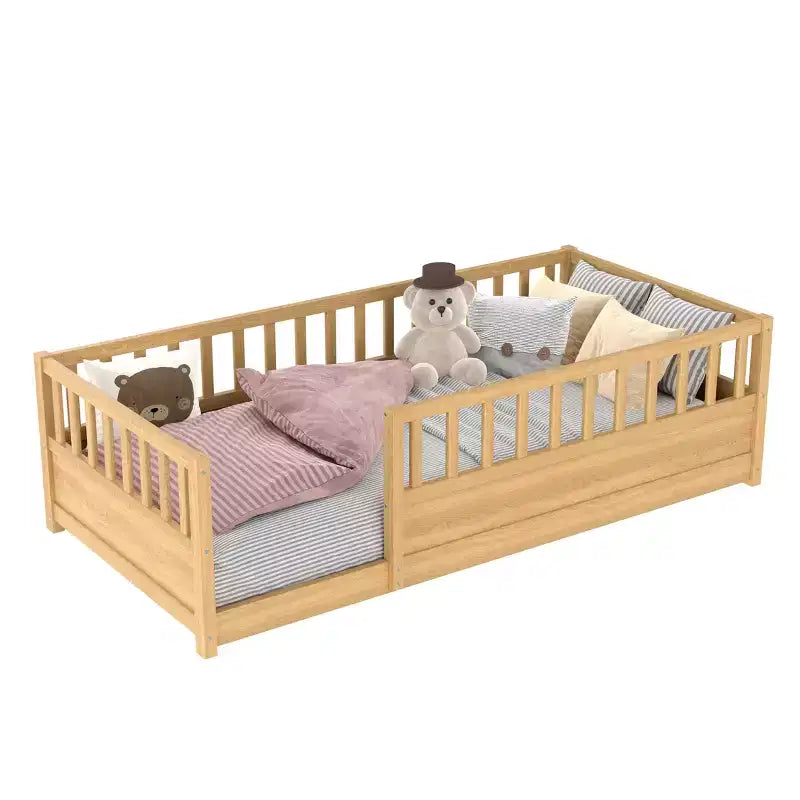Letto a piattaforma in legno di pino con sponda alta di sicurezza per bambini, misure singolo e piazza e mezza