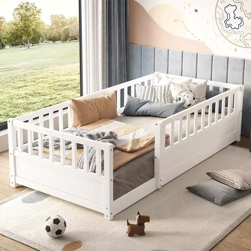 Letto a piattaforma in legno di pino con sponda alta di sicurezza per bambini, misure singolo e piazza e mezza