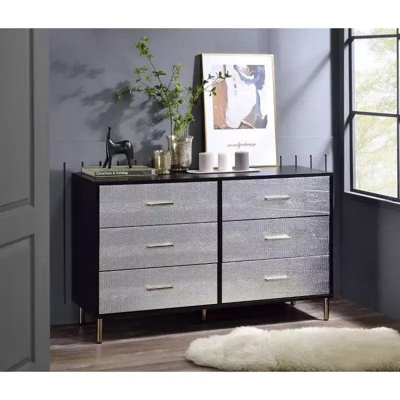 Cassettiera decorativa a 5 cassetti – 119 cm L x 74 cm A x 41 cm P, finitura nera, argento e oro