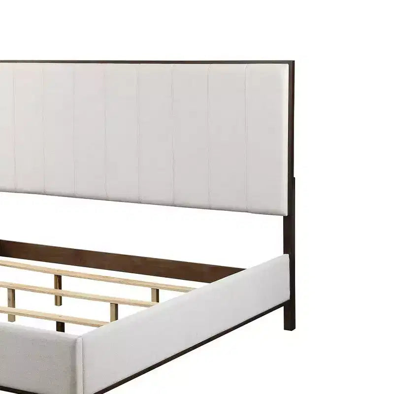 Struttura letto Eastern King imbottita con testiera in tessuto grigio chiaro, finitura bicolore contemporanea