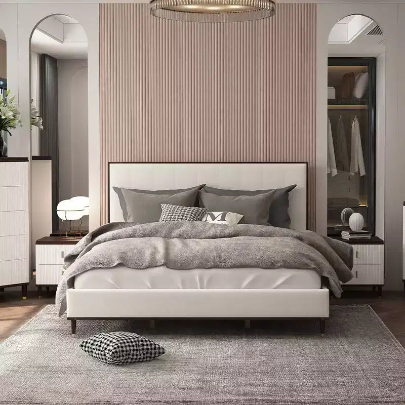 Struttura letto Eastern King imbottita con testiera in tessuto grigio chiaro, finitura bicolore contemporanea