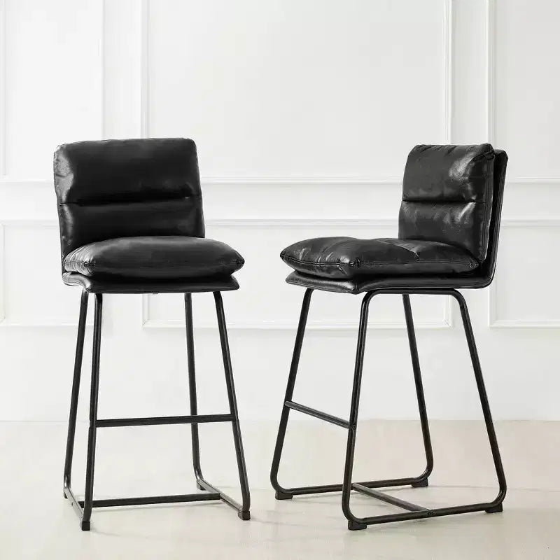 Set di 2 moderni sgabelli da bar in similpelle spessa con gambe in metallo placcato nero, altezza seduta 61 cm
